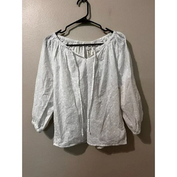 NWT Women's Joie White Eyelet Off Shoulder Top Size S - Picture 1 of 5